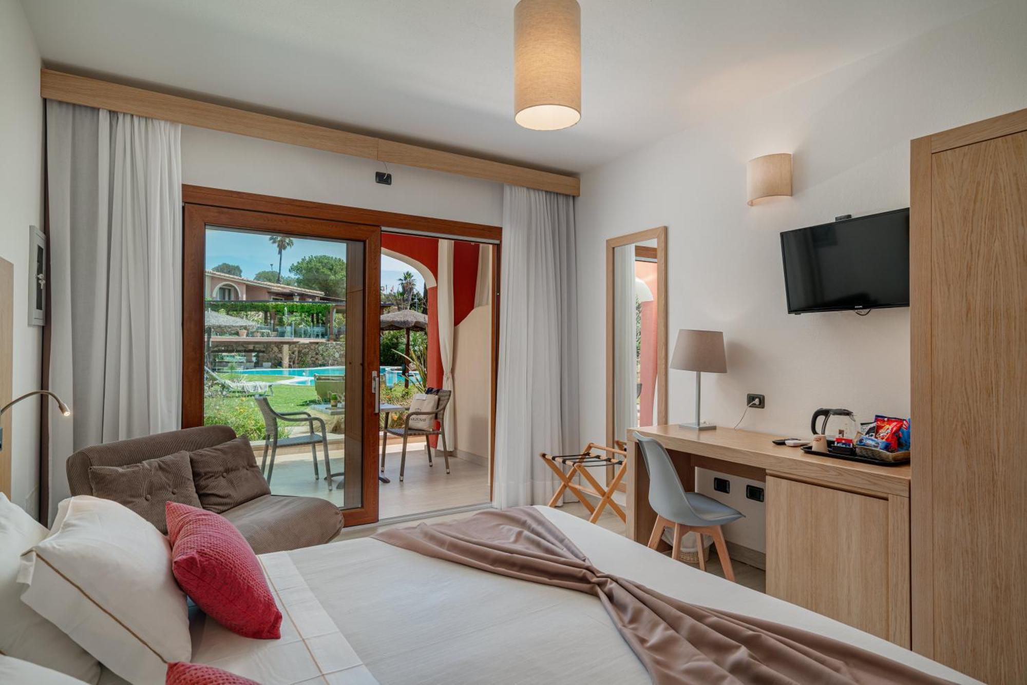 Hotel Mariposas Villasimius Exterior photo