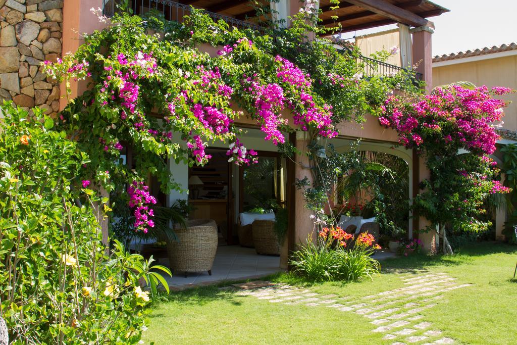 Hotel Mariposas Villasimius Exterior photo