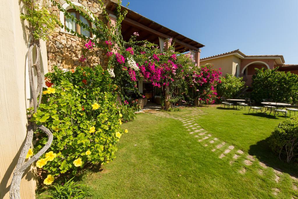 Hotel Mariposas Villasimius Exterior photo
